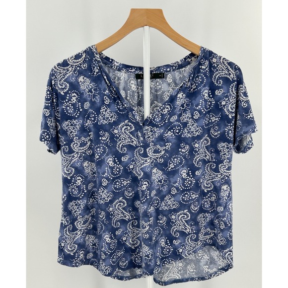 Lauren Ralph Lauren Tops - Lauren Ralph Lauren Blue White Paisley Bandana Split V-Neck Top Medium